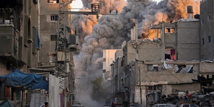 What are the main obstacles to a Gaza ceasefire agreement?