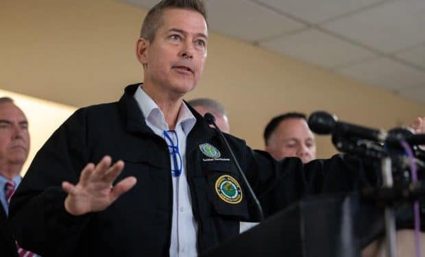 Transportation Secretary Duffy responds to plane crash in first days on job