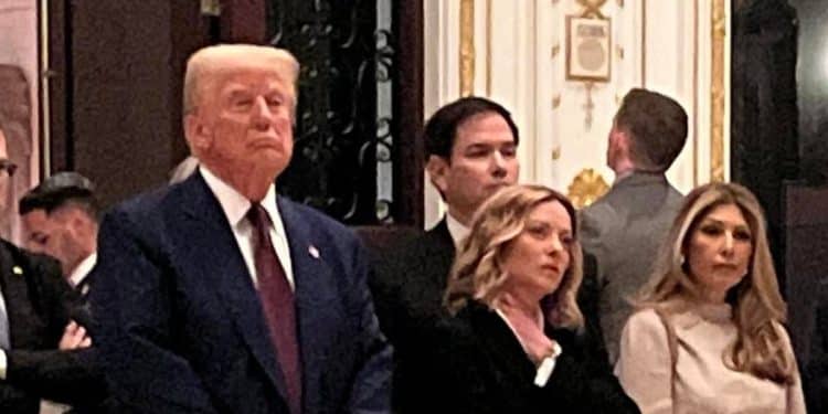 Trump praises Meloni for having “taken Europe by storm” during visit