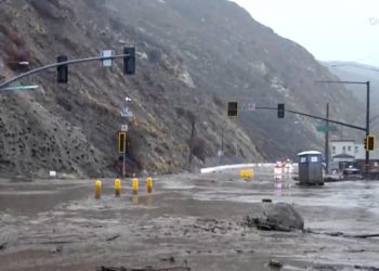 Residents affected by wildfires in the Los Angeles area: “It’s terrifying”