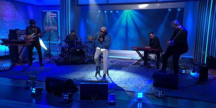 Saturday Sessions: Aloe Blacc performs “Don’t Go Alone”