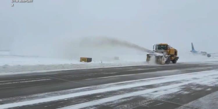 Eye Opener: Deadly winter storms sweep across U.S.