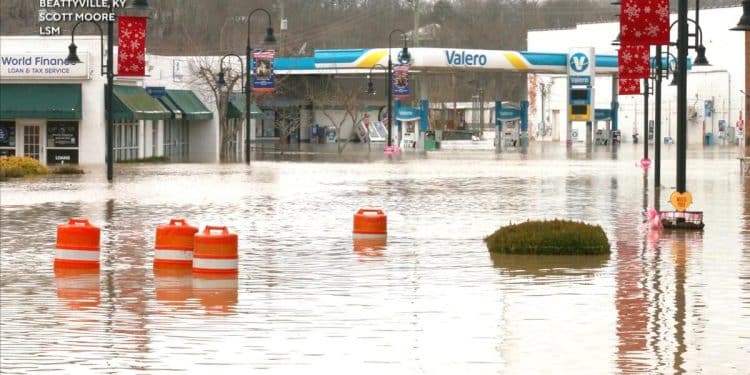 Brutal cold blasts parts of U.S. as communities in Kentucky recover from deadly storm