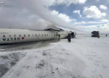 Commercial airline pilot on Toronto plane crash