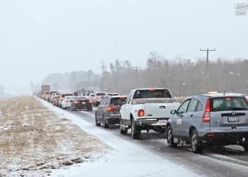 Heavy snow wreaks havoc on Virginia, North Carolina while arctic blast hits Midwest