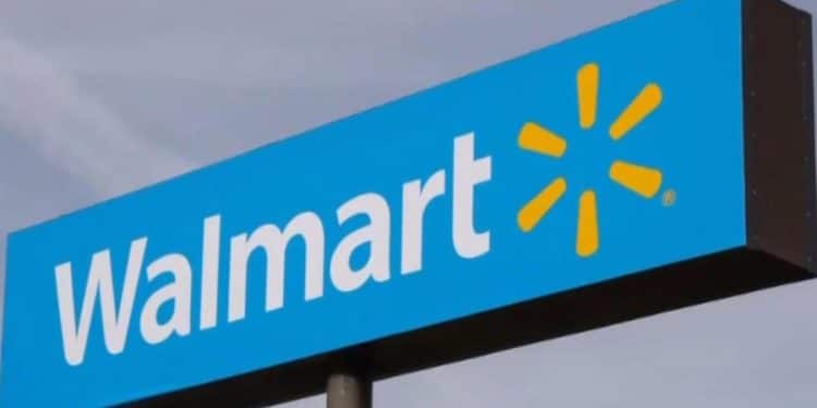 Warning of economic uncertainty as Walmart stocks tumble after retailer lowers sales outlook