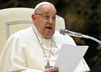 Pope Francis showing early signs of kidney failure
