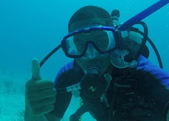 Marine veteran sets scuba diving record for fastest on all seven continents