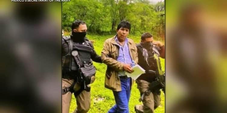 Mexico releases cartel suspects into U.S. custody to face charges