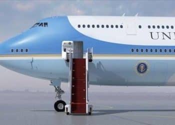 Trump tours updated Boeing plane that would replace Air Force One