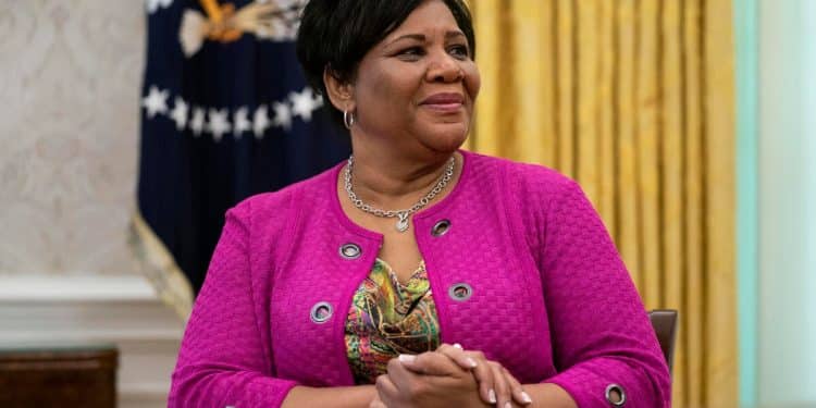 Trump taps Alice Johnson to be “pardon czar”