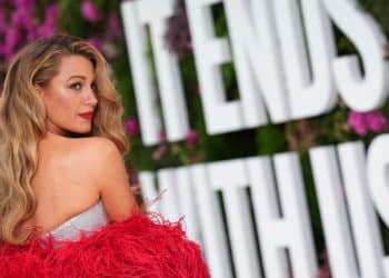Blake Lively alleges Justin Baldoni made other women uncomfortable on set
