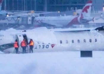 Black boxes recovered from Delta plane that crashed in Toronto