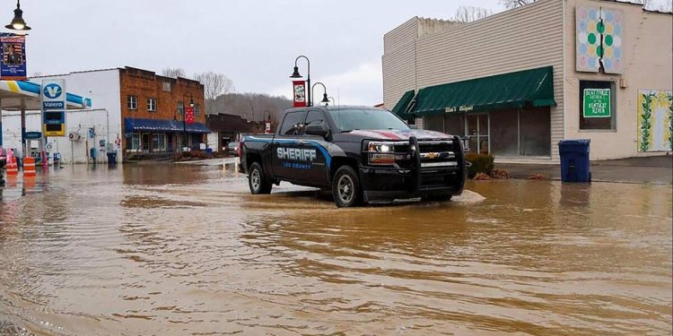 Death toll from Kentucky flooding expected to rise