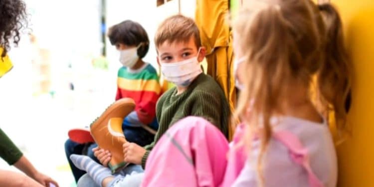 Doctor calls Trump’s vaccine order “theater” because no schools have COVID vaccine mandates