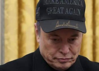 Federal employees suing Elon Musk over tasks email