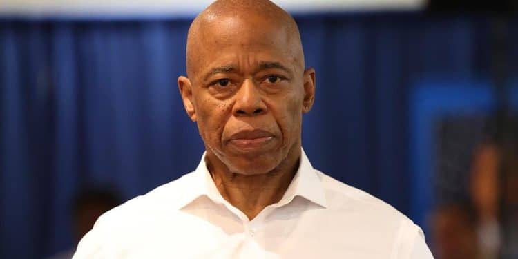 Former NYPD Detective on DOJ resignations after dropped Eric Adams charges