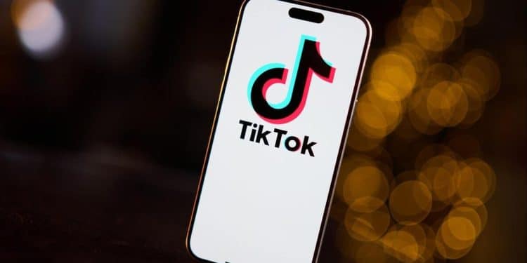 Google and Apple bring TikTok back to U.S. App Stores
