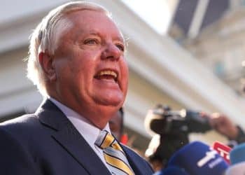 Graham says Zelenskyy should apologize to Trump after Oval Office clash