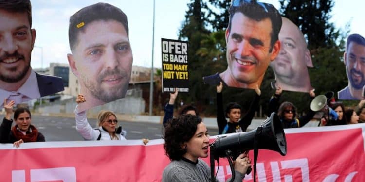 Hamas says it will release more hostages Saturday, AP reports