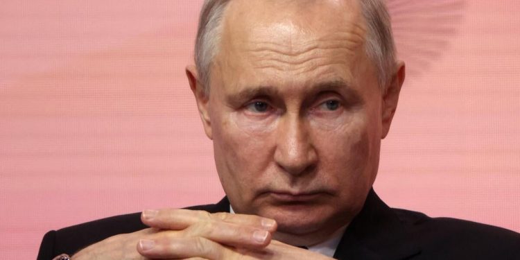 How could Russia react to the Trump-Zelenskyy Oval Office meeting?