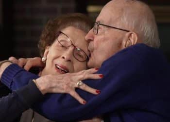 Married for nearly 7 decades, these 2 lovebirds still say “I do” every night
