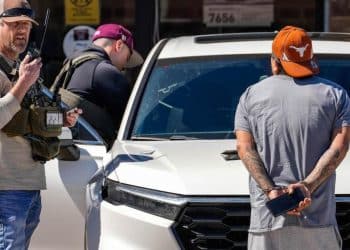 Large ICE raid near Houston leads to around 118 arrests