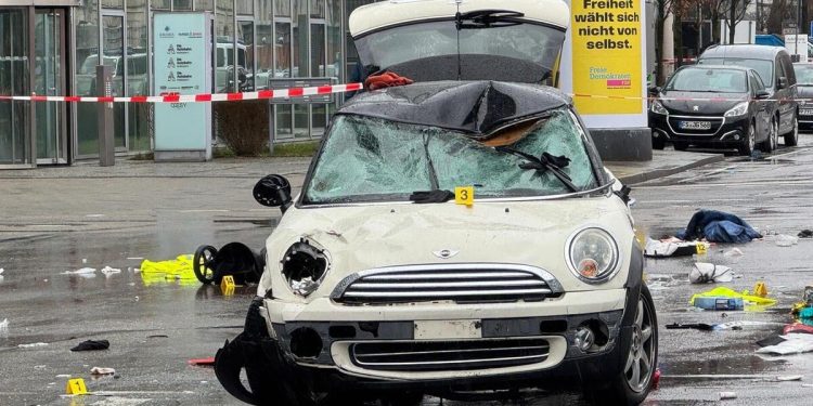 Nearly 30 hurt in suspected attack after car drives into Munich crowd