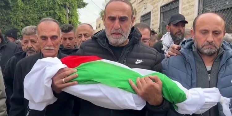 Palestinians in West Bank fear being pushed out amid heightened violence