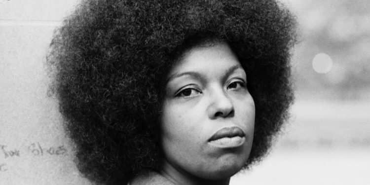 Roberta Flack, Grammy-winning singer, dies at age 88