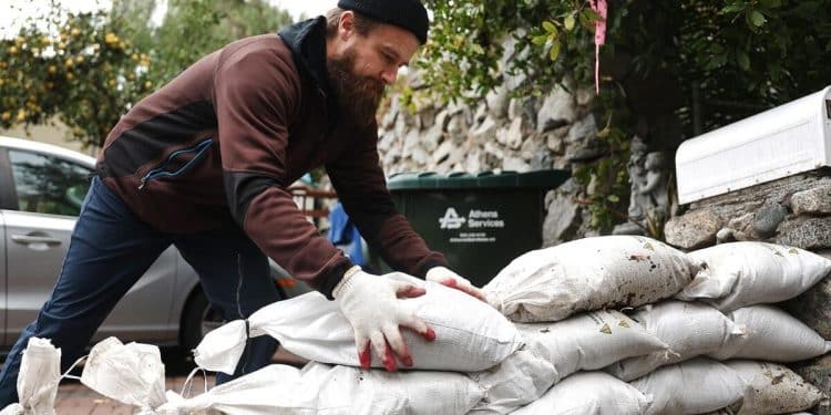Southern California ordered to evacuate due to flooding