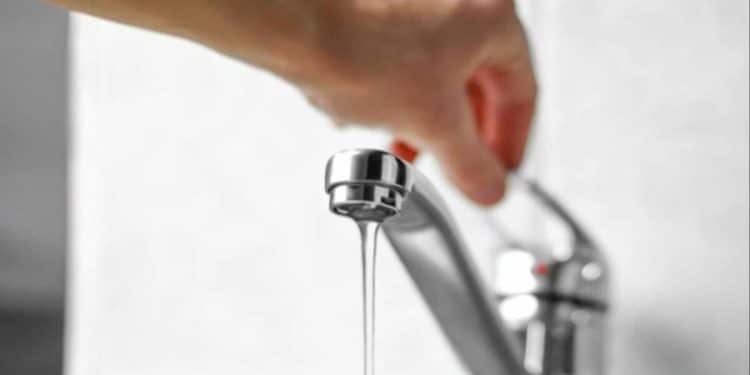 Study finds hundreds of contaminants in U.S. drinking water