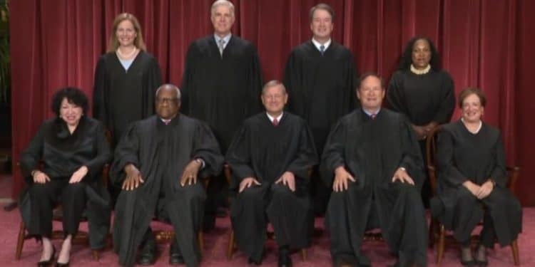 Trump asks Supreme Court to allow firing of whistleblower agency head