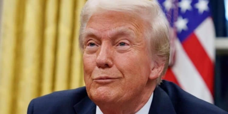 Trump order targets COVID vaccine mandates in schools