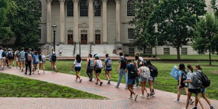 U.S. population is aging and heading towards a demographic cliff