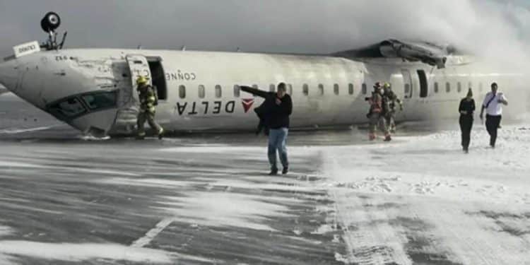 Delta faces first lawsuit in Toronto plane crash