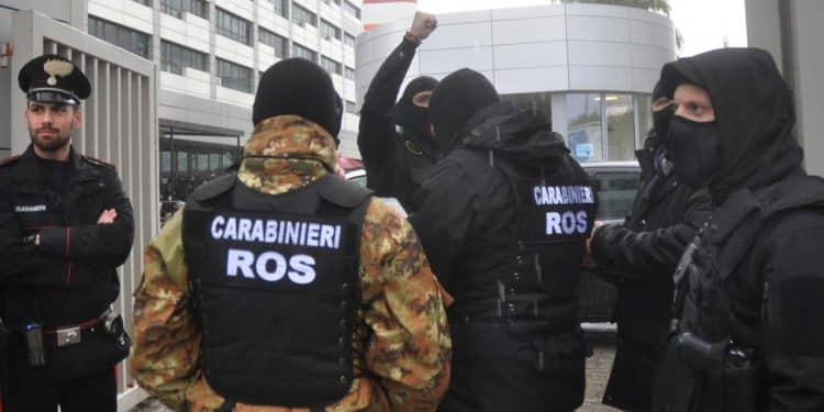 Police blitz targeting mafia nets nearly 150 arrests: “Historic blow”