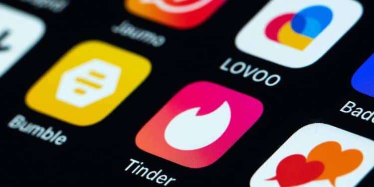 What happens in dating apps before Valentine’s Day?