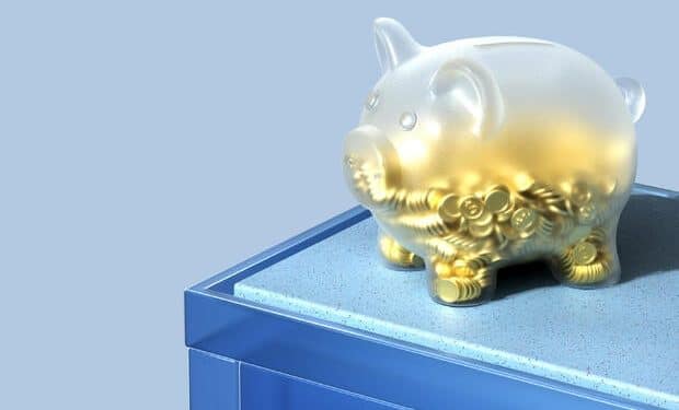 How is the price of gold determined by sellers?