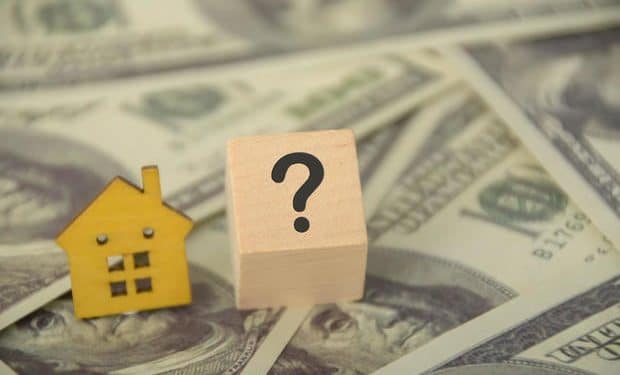 $100,000 home equity loan vs. $100,000 HELOC: Which is better for 2025?