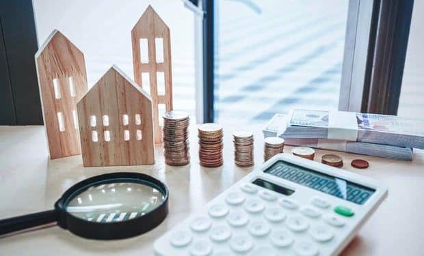 How is a $50,000 home equity loan different from a $50,000 HELOC?