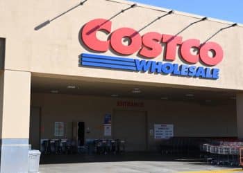 Costco, Teamsters reach tentative contract agreement and avoid strike
