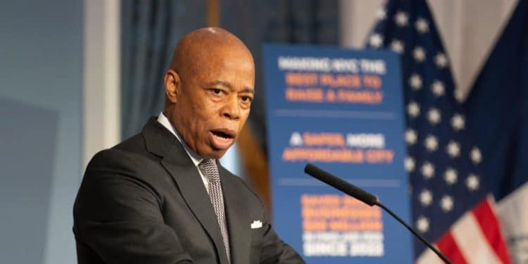 DOJ tells prosecutors to drop case against NYC Mayor Eric Adams