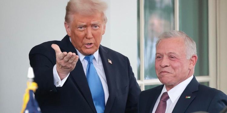 Trump is “signing a death warrant” for hostages, Middle East expert warns