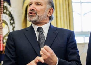 Senate confirms Howard Lutnick as commerce secretary