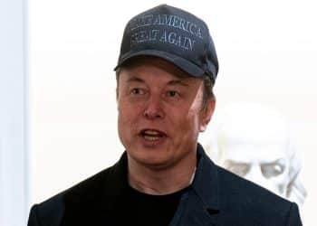 How Trump’s federal “buyout” offer compares with Musk’s 2022 Twitter takeover