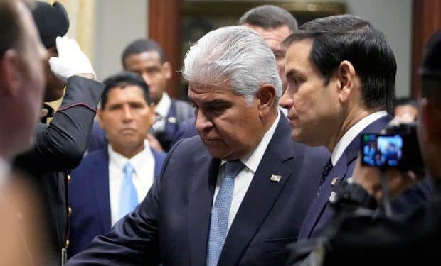 Panama’s president rejects U.S. claim of a deal for free canal passage