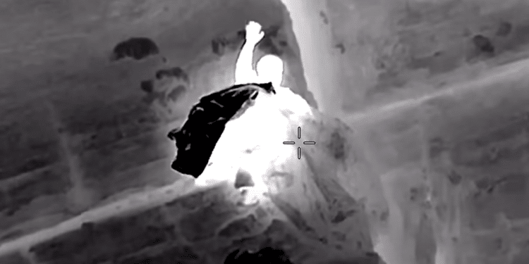 Video shows rescue of father, son from narrow Utah cliffside
