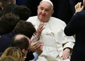 Pope Francis suffers “acute respiratory failure,” Vatican says