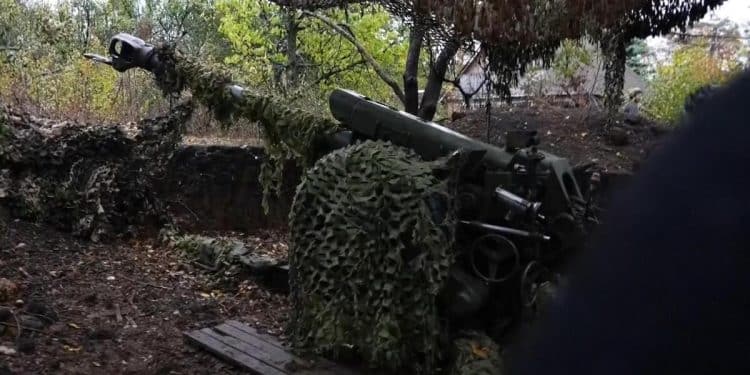 Ukrainians vow to continue fight as Trump administration pauses military aid to Ukraine